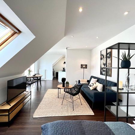 Sunset Apartment: Free Parking + Balcony + Netflix Essen Buitenkant foto