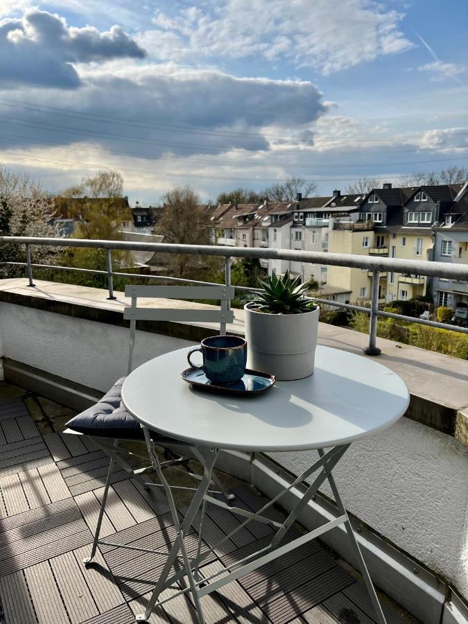 Sunset Apartment: Free Parking + Balcony + Netflix Essen Buitenkant foto
