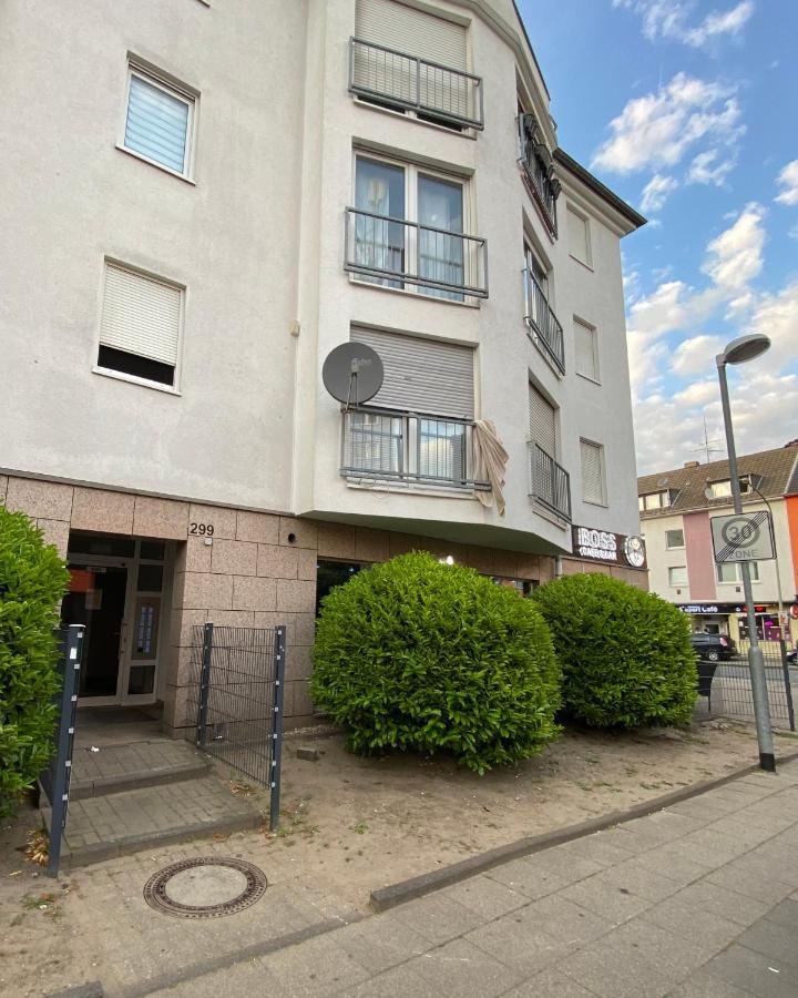 Sunset Apartment: Free Parking + Balcony + Netflix Essen Buitenkant foto